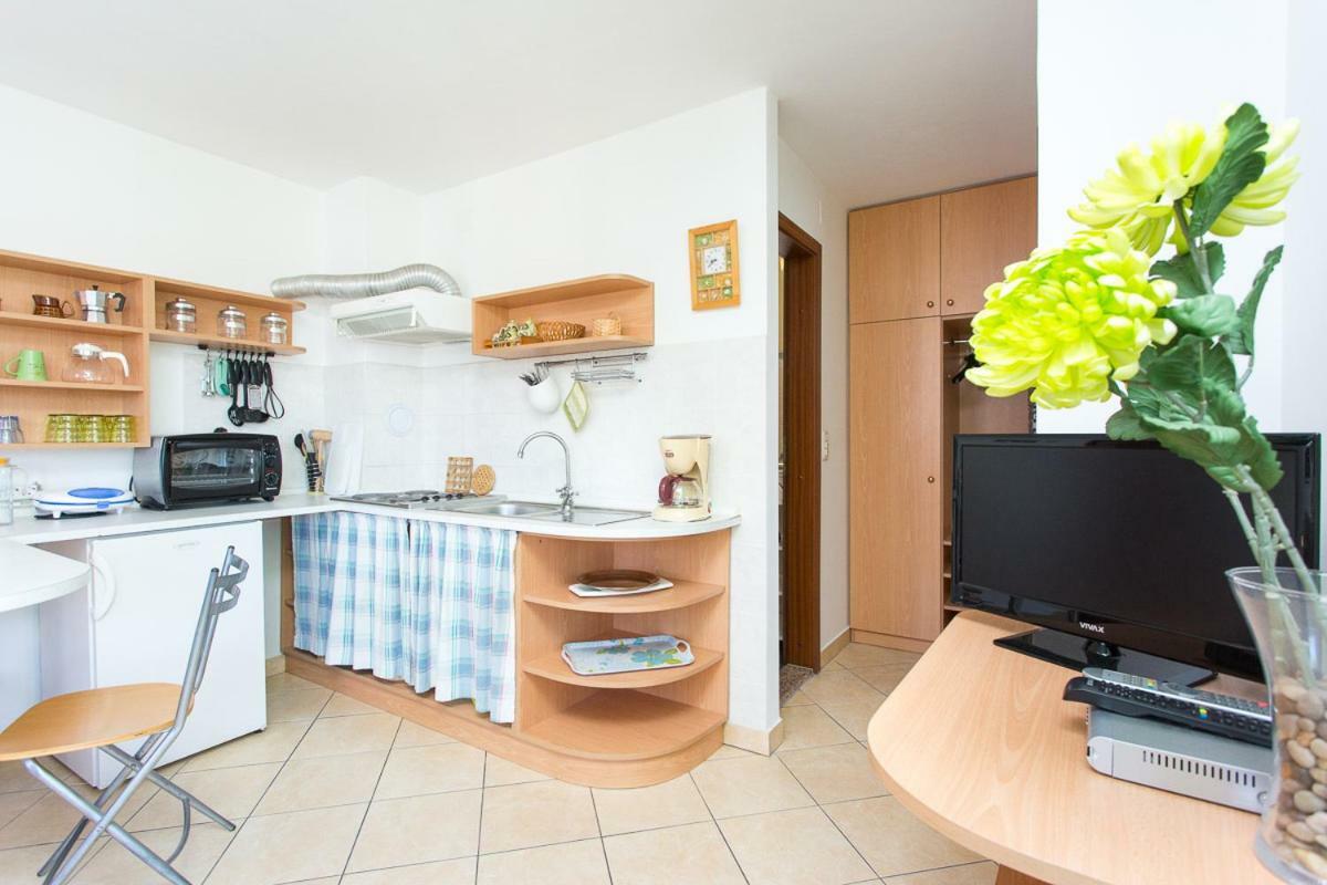 1-Bedroom Apartment With Loggia In Punat Island Krk المظهر الخارجي الصورة